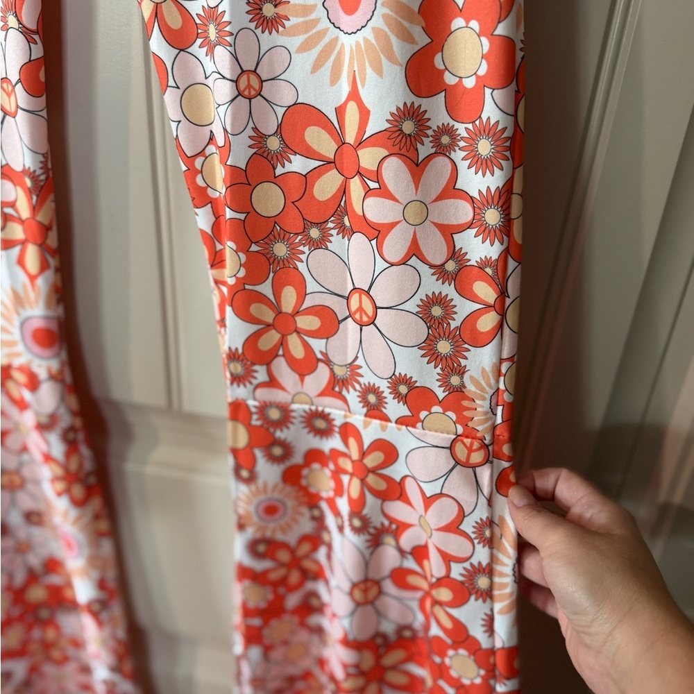 2/for $20 🪩 70s Bell Bottoms, Orange Floral Pants, Hippie, Retro, cosplay - Picture 4 of 13